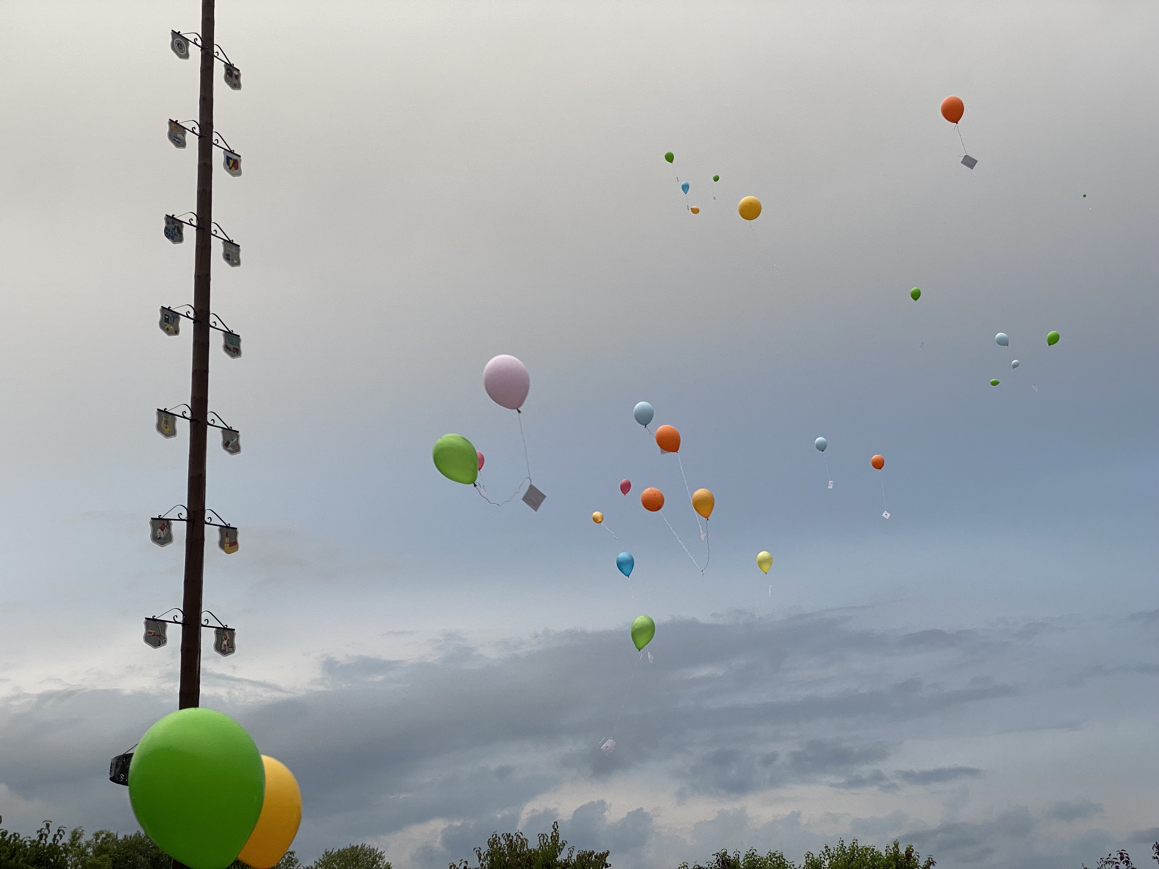 Pfarrfest Osterwaal 2025 Luftballon